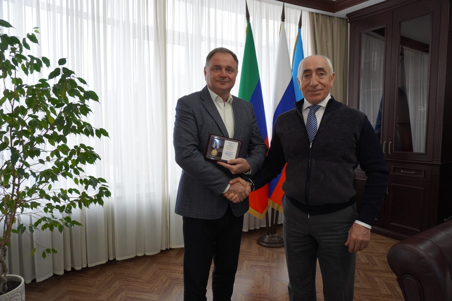 Делегация СООО «Завод современной пожарной техники» в МЧС Дагестана